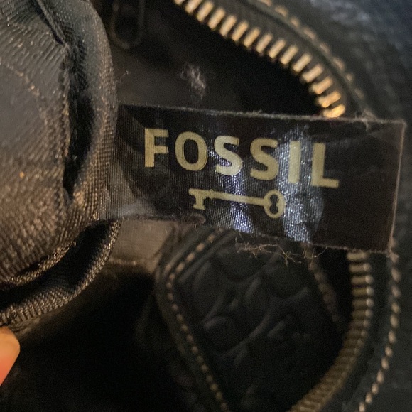 Fossil Crossbody - Picture 13 of 14